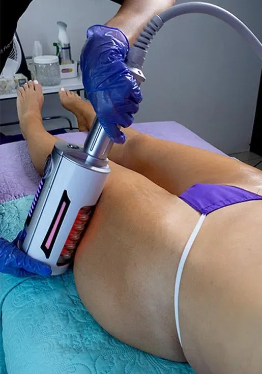 Sesión de tratamiento corporal con aparatología en Body Sanctuary